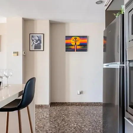 Moderno Con Vistas Al Mar En Apartamento
